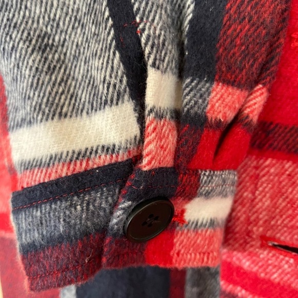 Unishe Plaid Red Shacket‎ - Picture 6 of 9